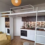 Chaleureux Studio Idealement Situe Paris, France